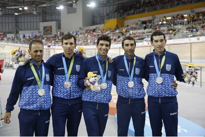 La cuarteta argentina de plata en Toronto, con Adrián y Maxi Richeze (a la derecha)