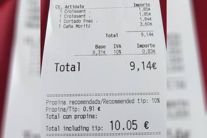 La cuenta que recibió el usuario con la sugerencia de propina