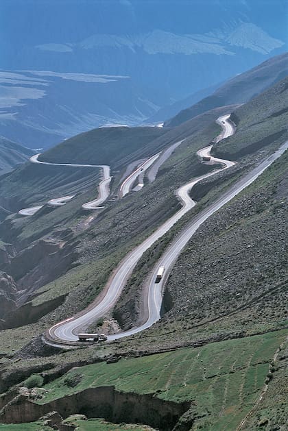 La Cuesta de Lipán, curvas y contracurvas durante 17 km