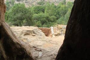 La cueva donde fue encontrado el niño Skhul I, en el Monte Carmelo, Israel.