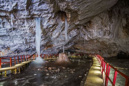 La cueva en Rumania
