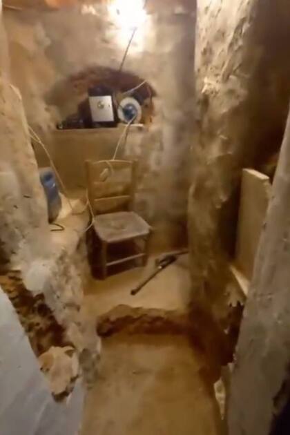 La cueva se ubica en un pueblo de Alicante llamado La Romana, con apenas 2400 habitantes