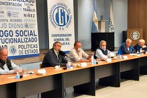La cúpula de la CGT se reunió hoy en la sede de la Uocra y apoyó a Alberto Fernández
