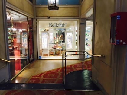 La curaduría de objetos de Kallalith es perfecta