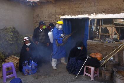 La curva de contagios en Perú sigue creciendo