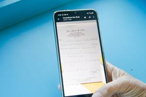 La decisión del Ministerio de Salud de la Nación de derogar el decreto que habilitaba el uso de las fotos de las recetas enviadas por WhatsApp o correo electrónico abrió un mar de interrogantes