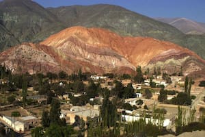 Jujuy: declaran Monumento histórico Natural al cerro de los Siete Colores
