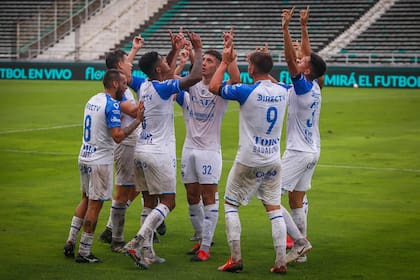 La dedicatoria de los jugadores de Godoy Cruz a Santiago "Morro" García.