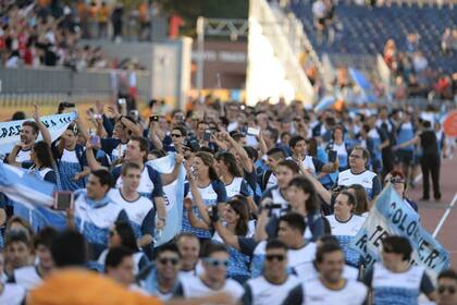 La delegacin argentina en la ceremonia de clausura