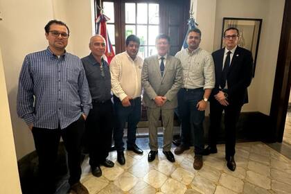 La delegación de Paraguay que llegó a la Argentina para reunirse con autoridades del gobierno nacional