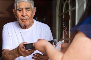 Cuál es la condición silenciosa entre los adultos mayores que se confunde con cuadros de salud mental