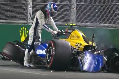 La desazón del piloto argentino al ver la consecuencia de su mal cálculo en la curva 16 de Las Vegas; tercera destrucción del FW46 en dos grandes premios.