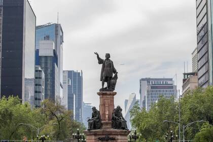 La designación del barrio proviene de las percepciones de quienes vivieron en California y detectaron paralelismos visuales entre el entorno de la capital y aspectos de Los Ángeles