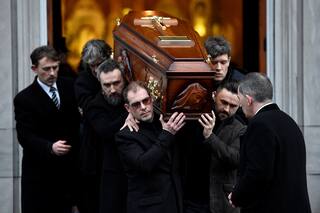 Una multitud despidió a la cantante de The Cranberries, en Irlanda