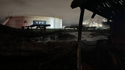 La destilería de YPF en Ensenada