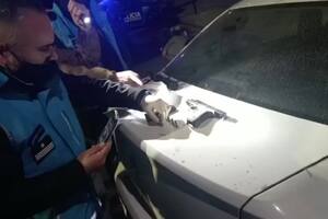 La detención de los delincuentes tras una persecución por Flores