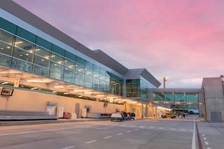 Es más fácil viajar desde las provincias a otro país, pero aún está lejos de la situación de 2019