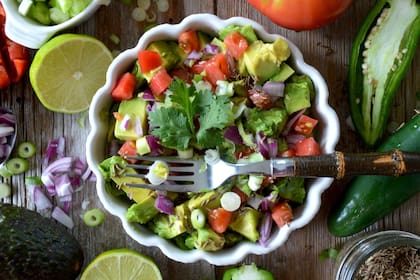 La dieta mediterránea tiene que ver con crear platos coloridos y aromáticos y, gustosos para el paladar y el espíritu