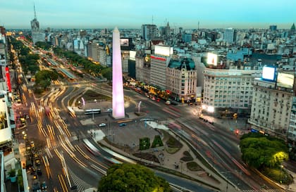 La dificultad de escalar hasta la punta del Obelisco viene desde que se inauguró, el 23 de mayo de 1936, para celebrar los 400 años de la fundación de Buenos Aires.