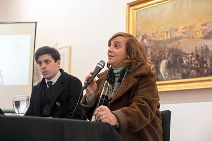 La directora del Museo Mitre, Gabriela Mirande Lamedica, presentó la disertación “Franklin y Mitre. Tipógrafos de la libertad” a cargo del Lic. Mario Ezequiel Pérez, responsable del Área de documentación y colecciones del Museo
