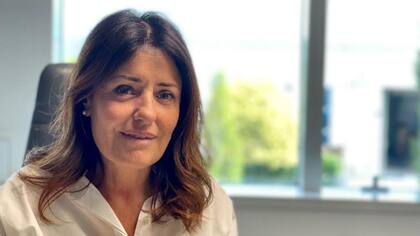 La directora ejecutiva de Irinox, Katia da Ros, sostiene que se necesitan cambios más grandes para permitir que los italianos tengan más bebés