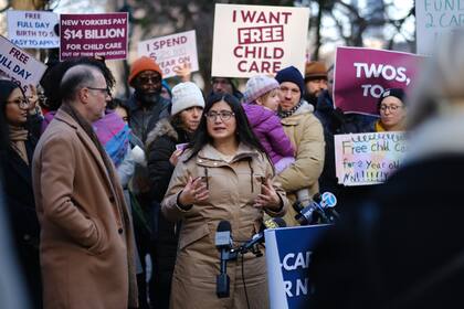 La dirigente progresista nació en Elmhurst, vive con sus hijos en Queens y representa a una amplia zona que incluye Jackson Heights y Corona