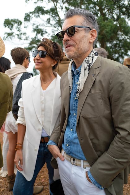 La diseñadora Evangelina Bomparola y Juan Pons.