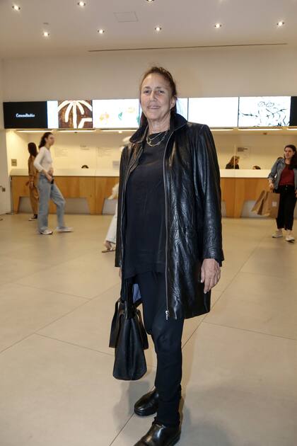 La diseñadora Laura Orocoyen, quien acaba de presentar su muestra Laura O. en Palermo