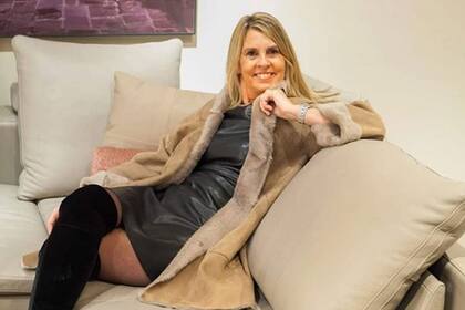 La diseñadora uruguaya Carmela Hontou, sin saber que estaba contagiada de coronavirus, concurrió a un casamiento con 500 personas