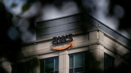 La división AWS de Amazon se especializa en servicios de datos en la nube.