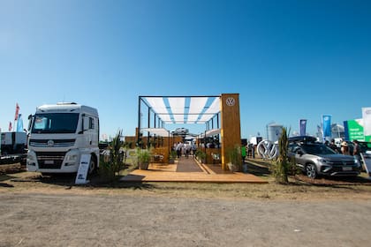 La división Camiones y Buses también exhibió sus modelos.