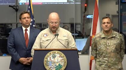 La División de Manejo de Emergencias de Florida y el gobernador Ron DeSantis advirtieron a los residentes sobre la tormenta tropical Nicole