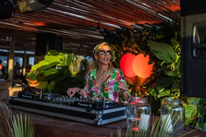 La dj Sofía Castañon