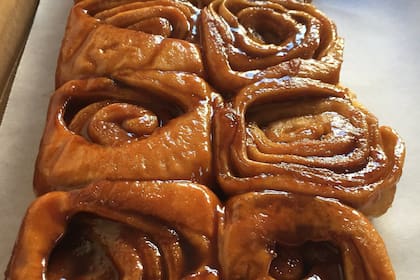 La docena de rollos de canela cuesta actualmente US$16,75