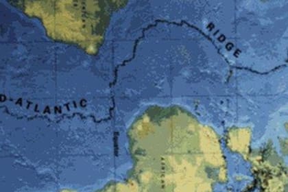 La dorsal Mesoatlántica se extiende a lo largo de 16.000 km