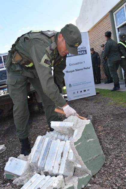 La droga estaba oculta en bloques de cemento