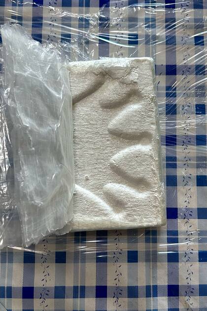 La droga incautada en un buque cerealero tenía sobreimpresa una corona