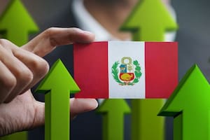 Por qué la economía de Perú logra crecer a pesar de las constantes crisis políticas