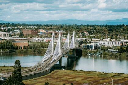 La economía de Spokane está en crecimiento en sectores como la salud, tecnología y educación, según la IA (Unsplash)