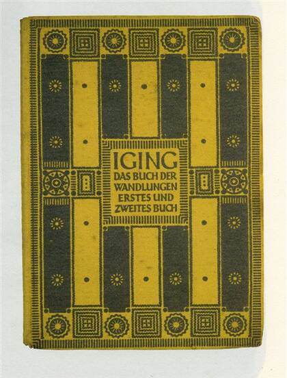 La edición del I Ching que consultaba Xul y las páginas 14 y 15 del primer Cuaderno de los San Signos (1924-1926).