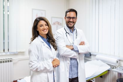 La educación privada y la salud lideraron la generación de puestos en marzo