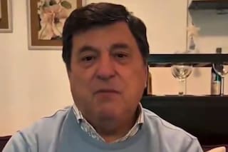 El llamativo video de Daniel Passarella por el aniversario de River: suéter celeste y fernet de fondo