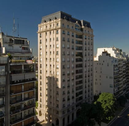 La elegancia y estilo francés de la torre Grand Bourg en Palermo