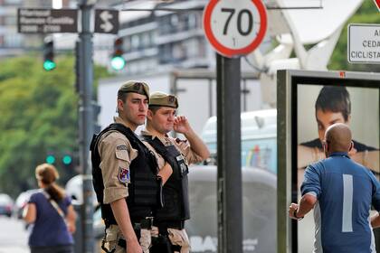 La embajada de Arabia Saudita rodeada por un fuerte operativo de seguridad