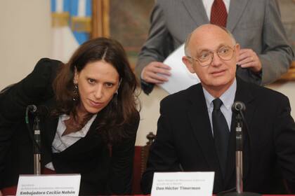 La embajadora Cecilia Nahón, junto al Canciller Héctor Timerman