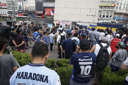 La emotiva despedida en el Obelisco tras la muerte de Maradona