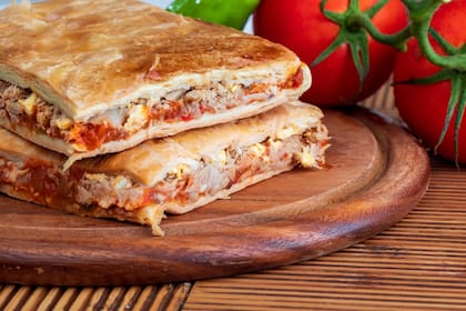 La empanada gallega es un clásico del norte de España que no podés dejar de intentar hacer en casa