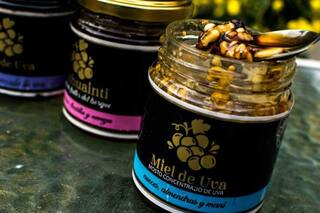 Cómo es la "miel de uva", una innovación salteña que rompe moldes