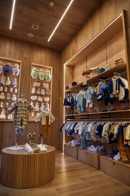 La empresa afianza su compromiso con el medio ambiente mediante una apuesta a una iluminación 100% LED.