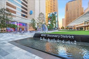 Adiós Dallas: polémica en Texas por la mudanza de AT&T a Plano